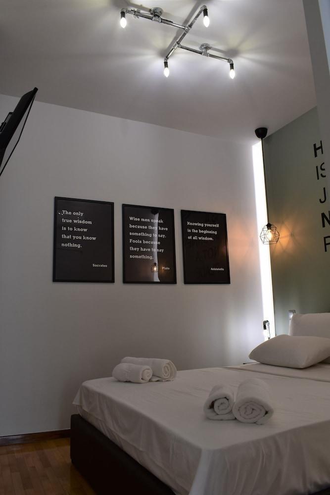 Venia Luxury Suite Athens Exterior photo